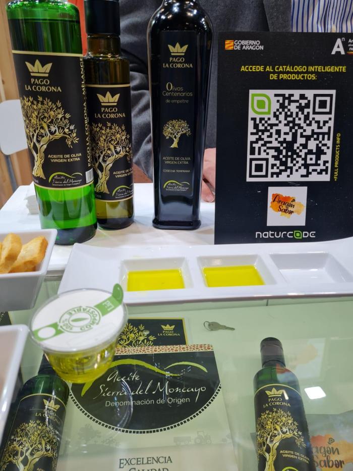 Joaquín Olona visita el Salón del Gourmet.