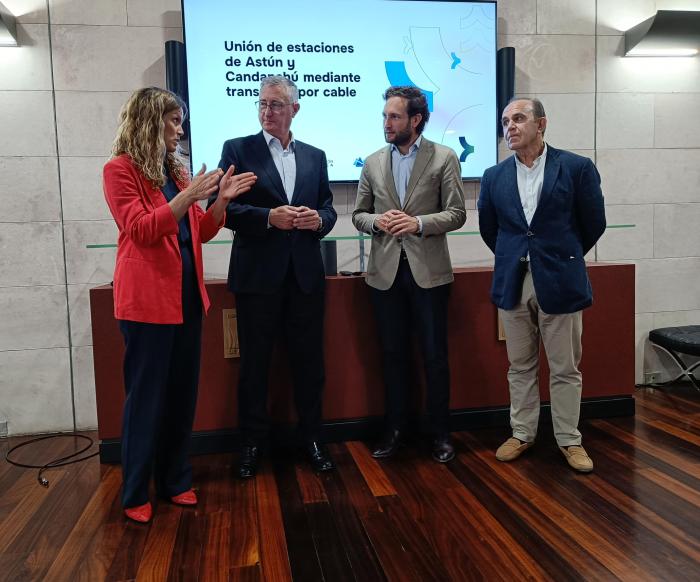 Gimeno, Blasco, Claver y Salesa, en la presentación.