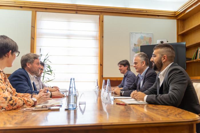 Reunión de consejeros de vivienda