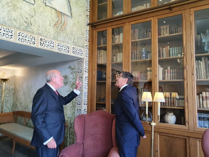 Aliaga inaugura el Hotel La Lozana en Used