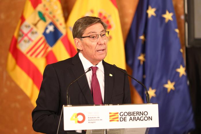 Aliaga asiste a la presentación de las Ayudas a la Industria de la Automoción de Aragón