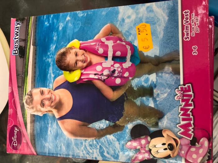 Consumo Aragón recomienda revisar el etiquetado y las instrucciones de seguridad de los flotadores infantiles