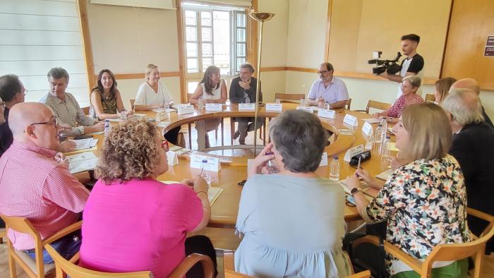 Gastón y Repollés en la reunión del Plano del Consejo Aragonés de Seguridad y Salud Laboral