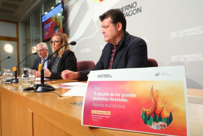 Presentación del foro ‘El desafío de los grandes incendios forestales. Impactos en el territorio’