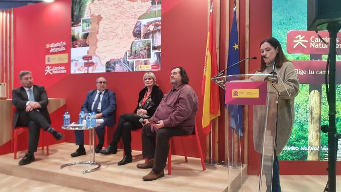 Mesa redonda en Fitur
