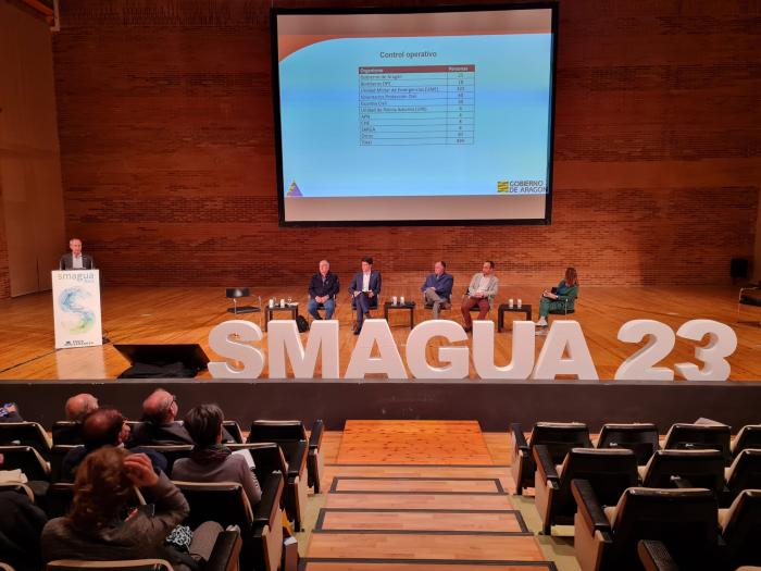 La jornada ha concluido con una mesa debate moderada por Fermín Serrano.