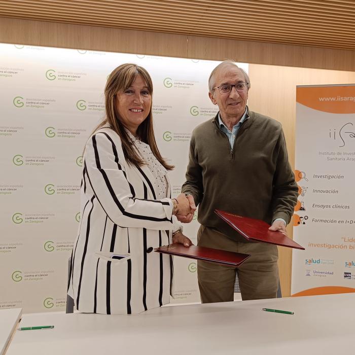 Repollés y Ansó, tras las firma del convenio.