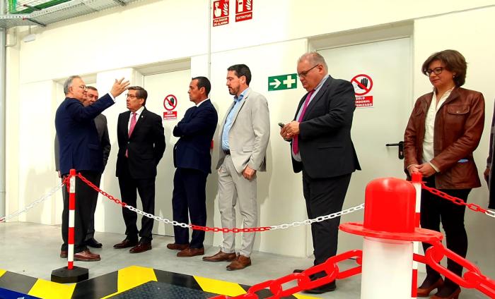 Aliaga inaugura la ITV de La Puebla de Híjar