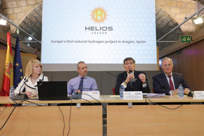 Aliaga asiste a la presentación del Proyecto Hidrógeno Natural Monzón