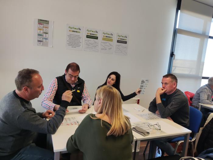 Sesión participativa de la jornada inicial de la sección transformación y consumo agroalimentaria celebrada en Teruel.