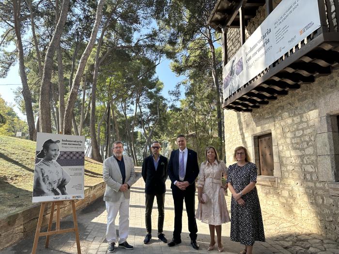 La exposición podrá visitarse hasta enero en la Casa Pirenaica del Parque José Antonio Labordeta.