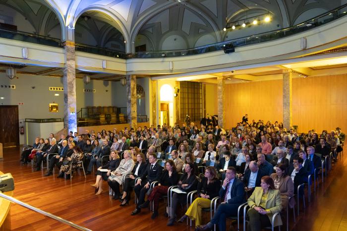 Gala de entrega de los XIII Premios Aragón Investiga. Claudia Pérez Forniés