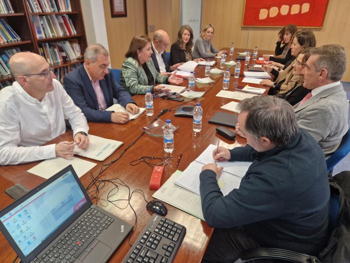 La Comisión Permanente del Consejo Aragonés de Formación Profesional se ha reunido hoy en la sede del INAEM.