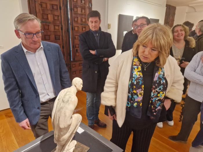 Joaquín Juste y Tomasa Hernández visitan el Museo del Azafrán, en Monreal del Campo.