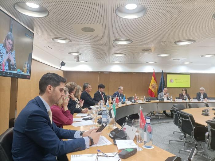 La consejera Pérez Forniés ha participado en la Conferencia General de Política Universitaria, presidida por la ministra Morant.