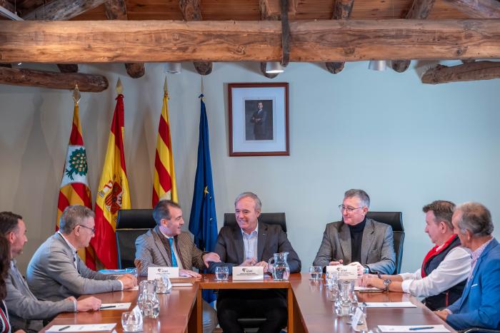 El presidente visita la Comarca del Campo de Belchite. Jorge Azcón , Manuel Blasco y Carmelo Pérez