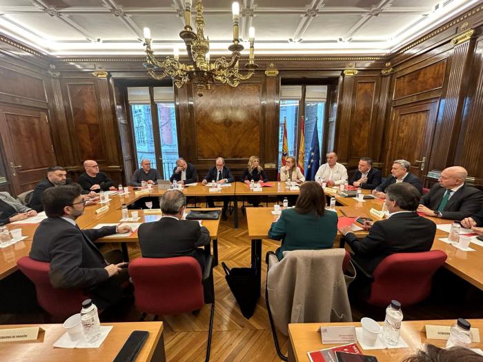 Mar Vaquero ha presidido este jueves el pleno del CESA en compañía de su presidente, Juan García Blasco