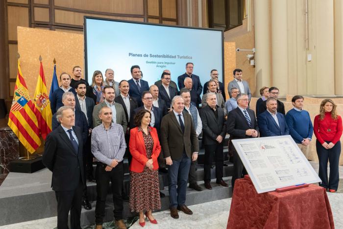 El presidente participa en el encuentro con las entidades beneficiarias de los Planes de Sostenibilidad Turística