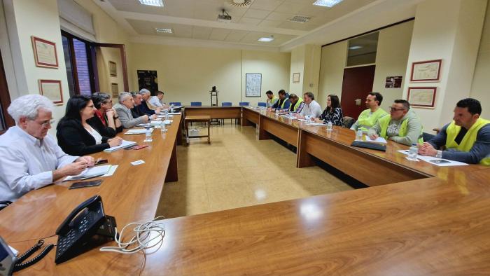 Organizaciones agrarias , cooperativas, regantes, industrias agroalimentarias y plataformas han iniciado las mesas de trabajo con el departamento de Agricultura, Ganadería y Alimentación