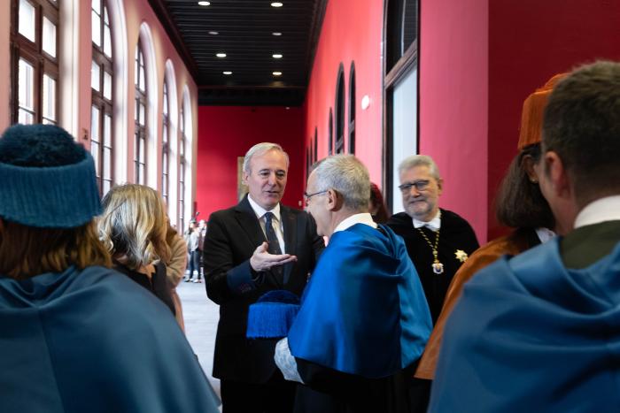 El presidente reconoce la “colaboración, trabajo y lealtad” que unen al Gobierno de Aragón y la Universidad de Zaragoza