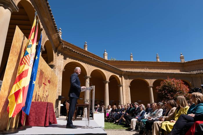 El presidente Azcón participa en los actos institucionales del Día de Aragón en Huesca