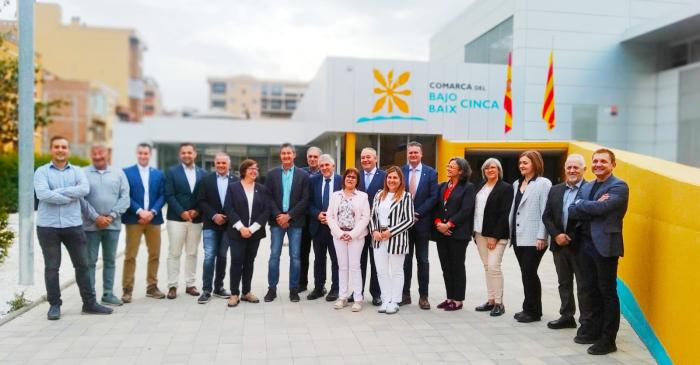 El presidente y consejeros de la comarca del bajo/Baix Cinca han recibido la visita del consejero Samper