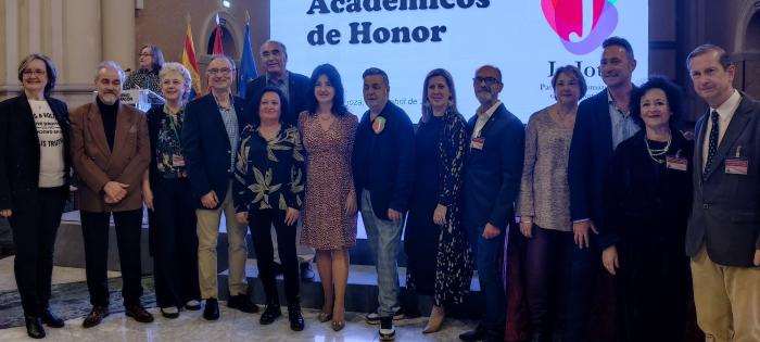 Acto de nombramiento de los nuevos miembros de honor de la Academia.