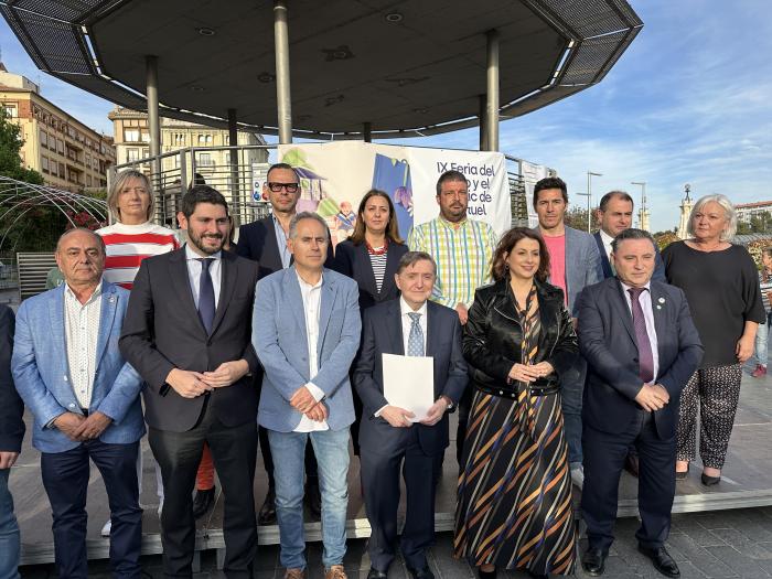 Inauguración de la feria del libro de Teruel.