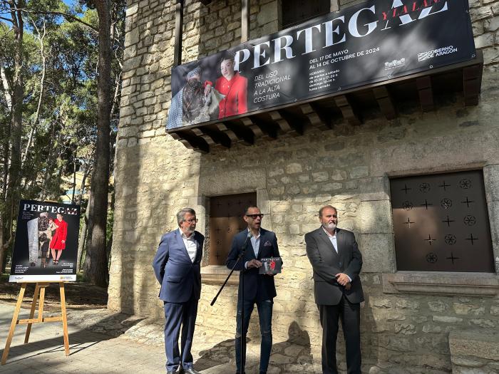 Presentación de la exposición 'Pertegaz y la lana. Del uso tradicional a la alta costura'.