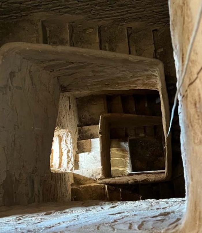 Estado de la escalera de una de las torres.