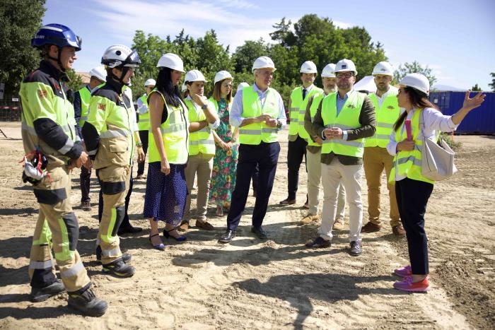 Presidente Jorge Azcón en la colocación de la primera piedra del Centro de Emergencias y Seguridad Ciudadana de Huesca