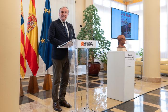 El presidente Azcón presenta el premio taurino Nicanor Villalta