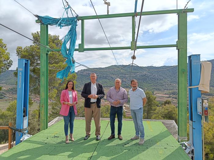 blasco conoce el punto de llegada de la tirolina.