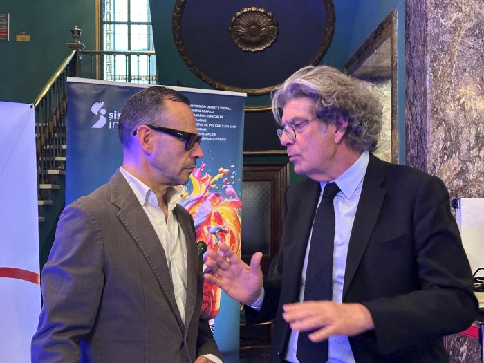 Pedro Olloqui y Juan Bolea, este lunes en la presentación del Festival Aragón Negro.