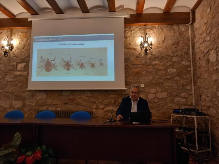 Imagen del artículo Salud Pública y Universidad renuevan la vigilancia de las garrapatas en Orihuela del Tremedal