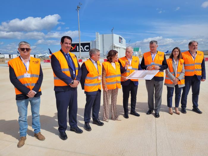 A la inauguración del nuevo espacio han asistido también el presidente de la DPT, Joaquín Juste, la delegada del Gobierno de Aragón en Teruel, Rosa Mª Sánchez Casas y el  concejal de Urbanismo e Infraestructuras, Juan Carlos Cruzado, entre otros.