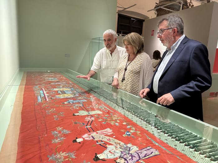 Imagen del artículo Tomasa Hernández: La exposición 'Tesoros' invita a un viaje fascinante al corazón de Asia