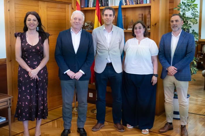 Imagen del artículo El Gobierno de Aragón tilda de ataque a la Constitución la cesión de competencias a Cataluña para elegir a los funcionarios de Administración Local