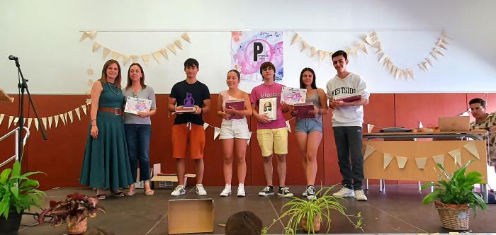 Los ganadores del primer premio del Programa Educativo "Perspicaz"