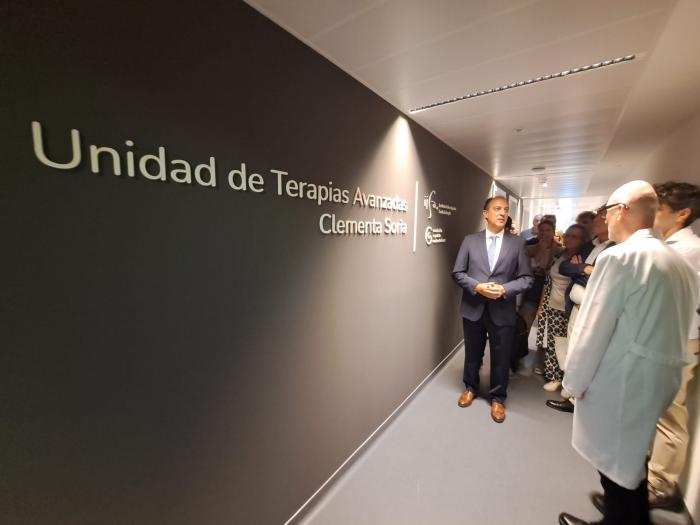 Visita del consejero a la nueva Unidad de Investigación Traslacional de Aragón