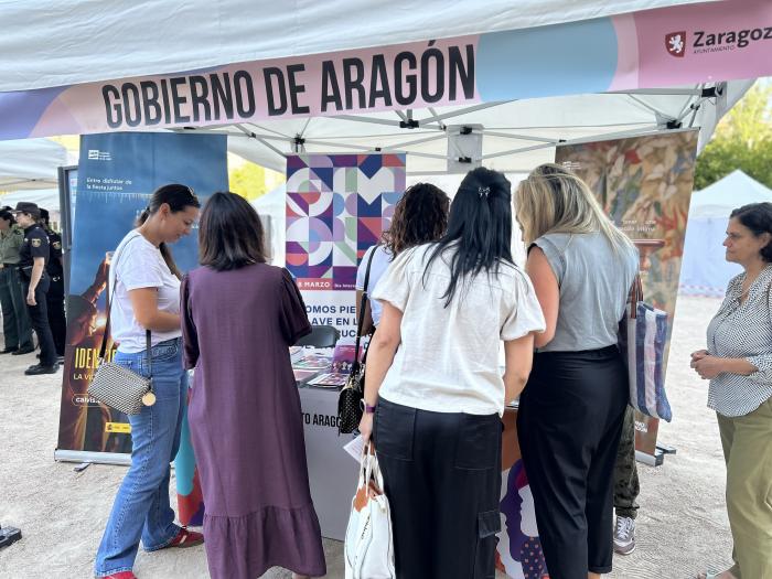 Stand del IAM en la Feria de Igualdad de Zaragoza