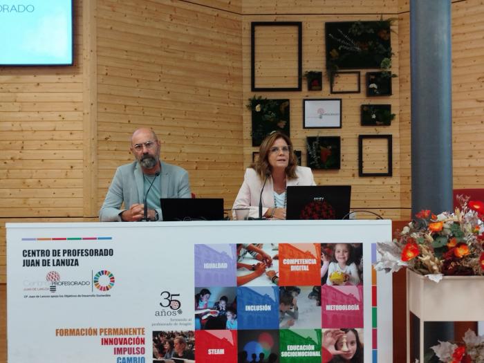 La directora general Ana Moracho ha dado la bienvenida este miércoles a los auxiliares de conversación.