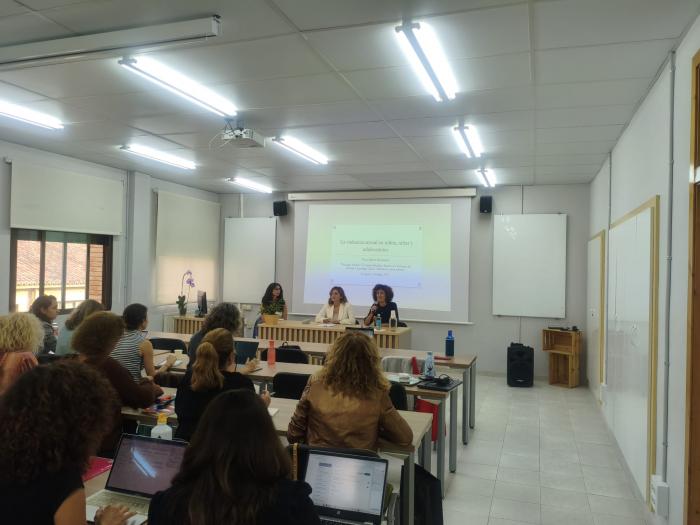 Asistentes a la jornada que se ha celebrado en el Centro de Profesorado María de Ávila.