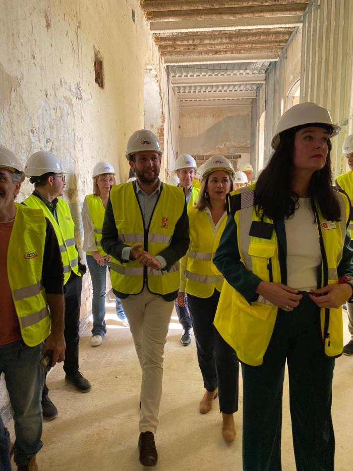 Visita a las obras de la Antigua Residencia de Niños de Huesca, futura sede del grado de Medicina