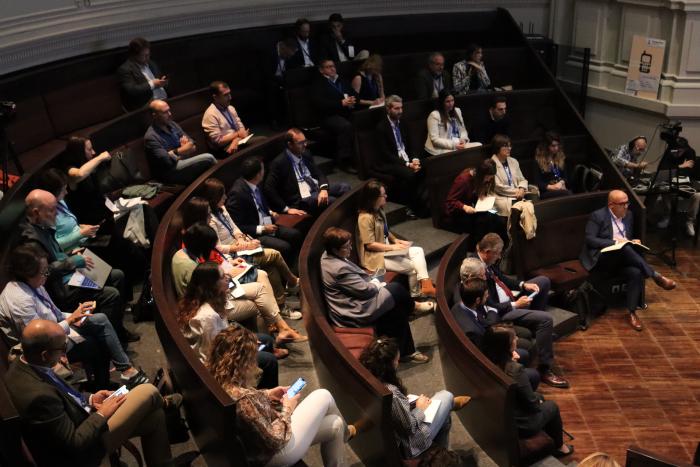 El Congreso de Compra Pública de Innovación en Salud celebra su VIII edición en el Paraninfo de la Universidad de Zaragoza.