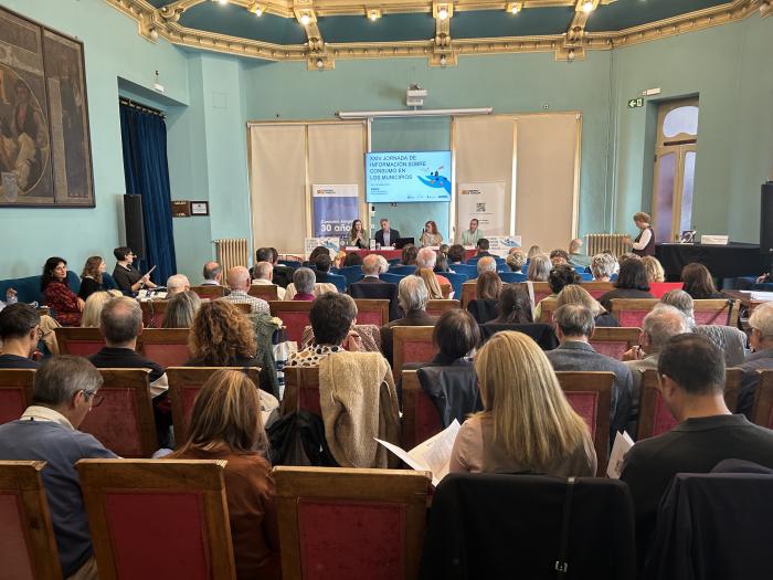 Asistentes a la Jornada de Consumo de FAMPC en Huesca