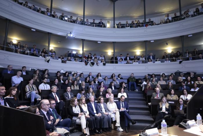 Inauguración del VII Congreso del Observatorio de Contratación Pública 2025, en el Aula Magna del Edificio Paraninfo de la Universidad de Zaragoza.
