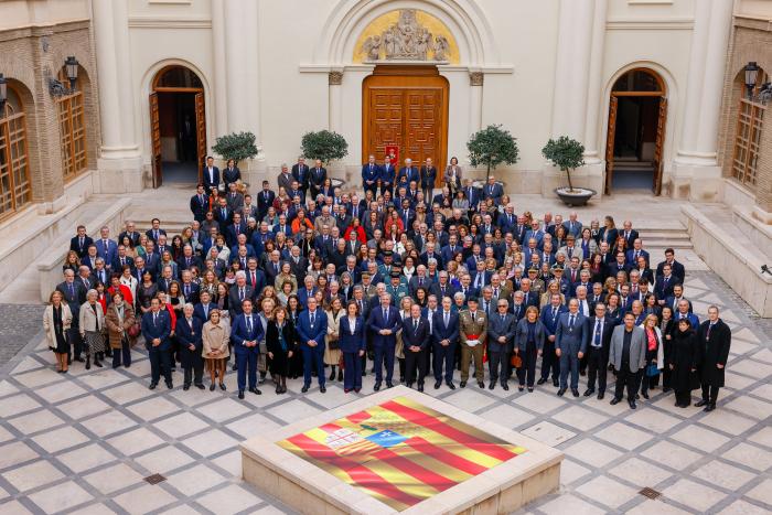 El presidente Jorge Azcón ha participado en el acto de clausura del 75 aniversario de la Real Hermandad de San Juan de la Peña.