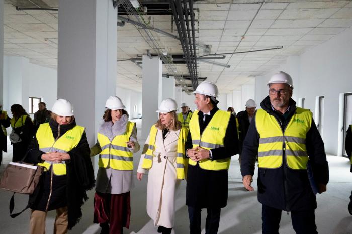 WhatsApp Image 2025-12-04 at 11.57.19 (9)