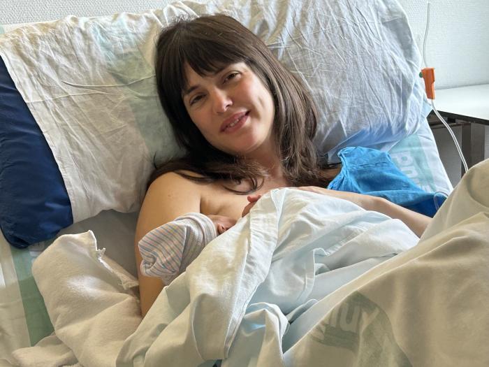 Beatriz, con su hija Cala